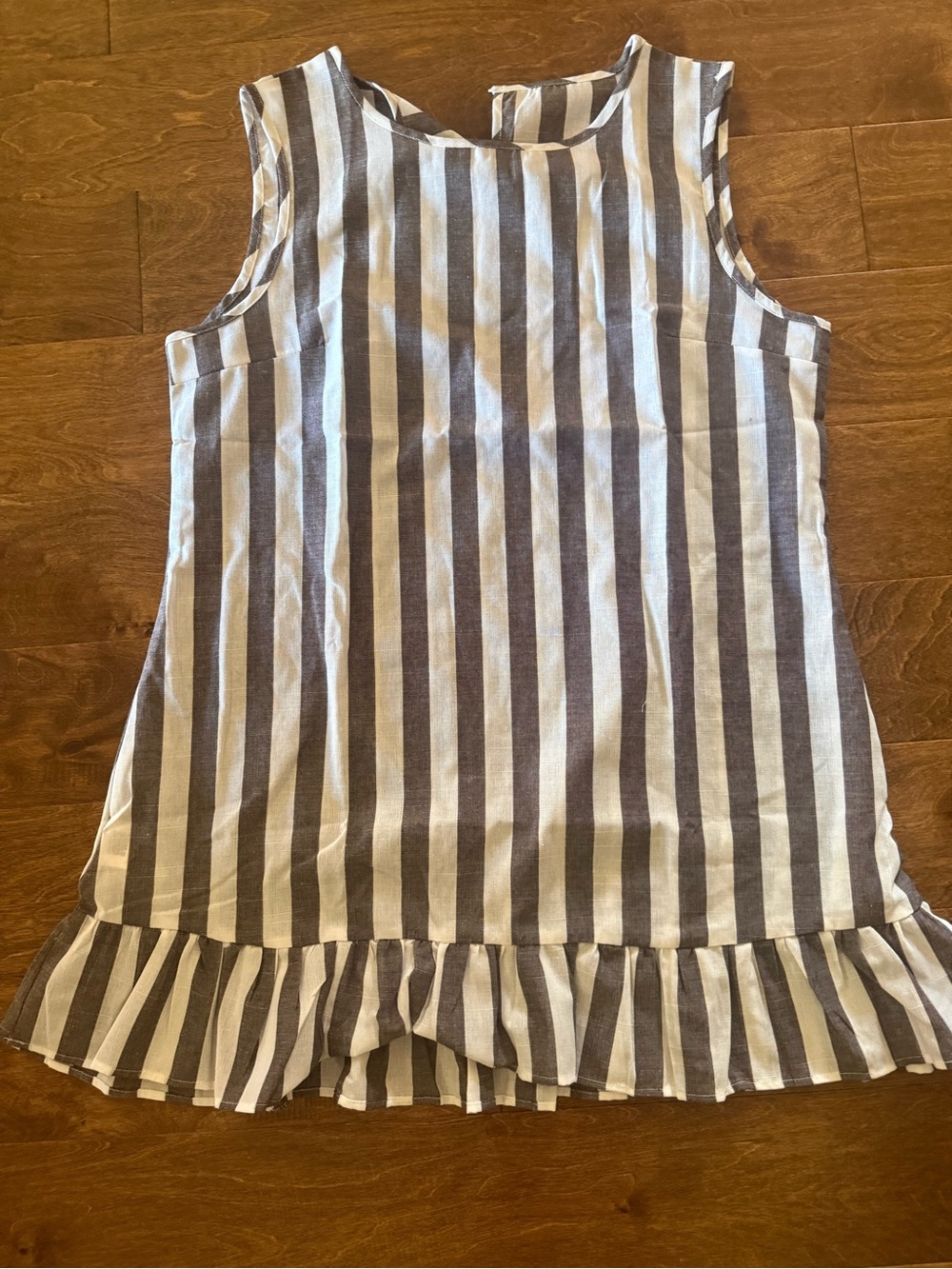 Striped Sleeveless Ruffle Hem Dress - Grey & White